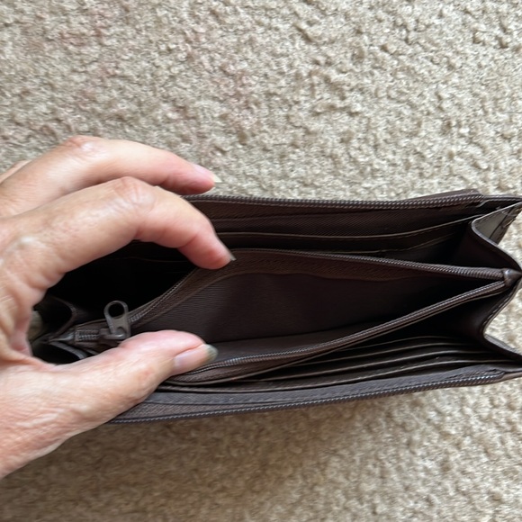 Brown Leather Wallet - Picture 4 of 8